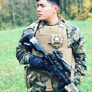 Meet your Posher, Victor